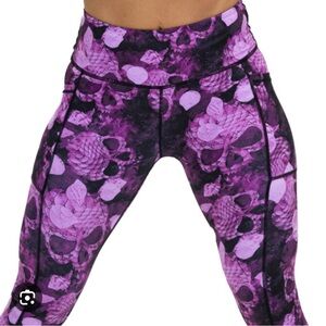CVG Berry Mermaid Skulls Capri Leggings